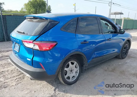2020 Ford Escape S z USA, uszkodzony, nr VIN 1FMCU0F63LUB91077